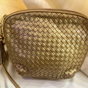 Vintage 80s Woven Gold Crossbody Bag With Tassel